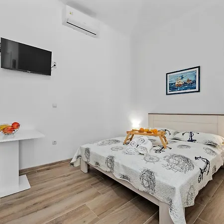 Petra Apartment