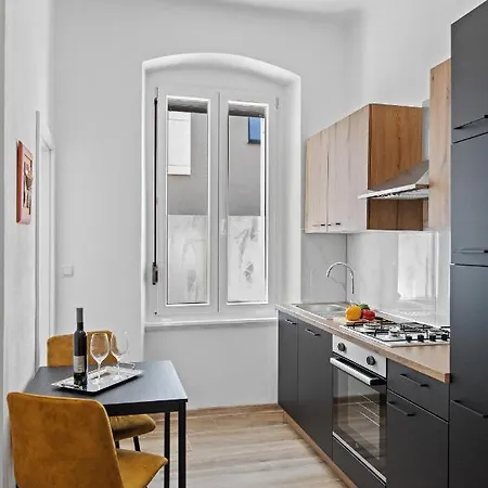 Petra Apartamento Pula