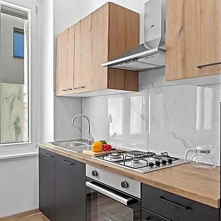 Apartment Petra Pula